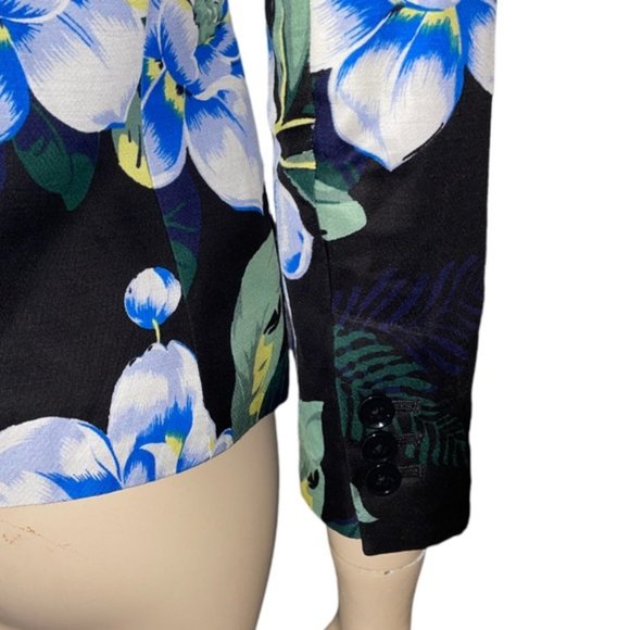 Banana Republic Floral Blazer - Picture 9 of 10